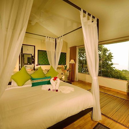 Ambong Rainforest Retreat Pantai Tengah  Exteriör bild
