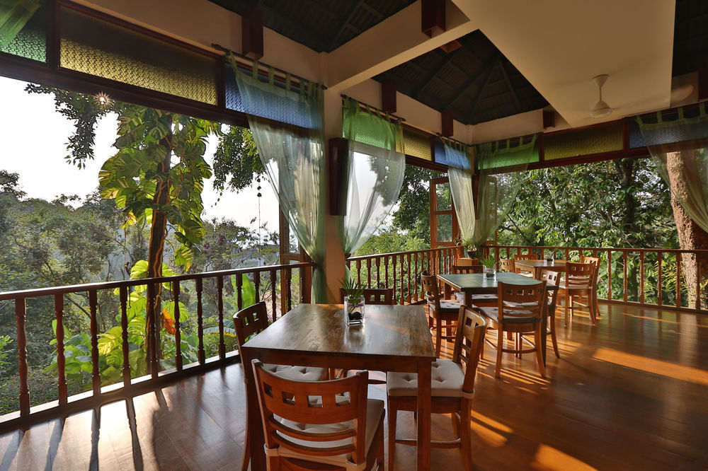 Ambong Rainforest Retreat Pantai Tengah  Exteriör bild