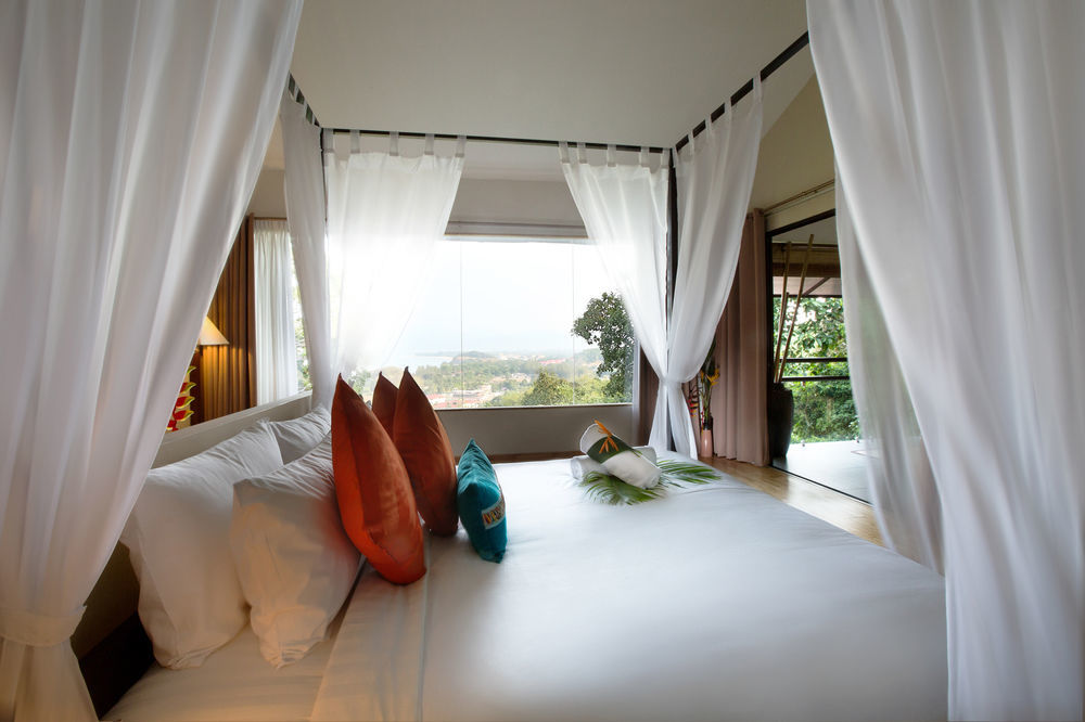 Ambong Rainforest Retreat Pantai Tengah  Exteriör bild